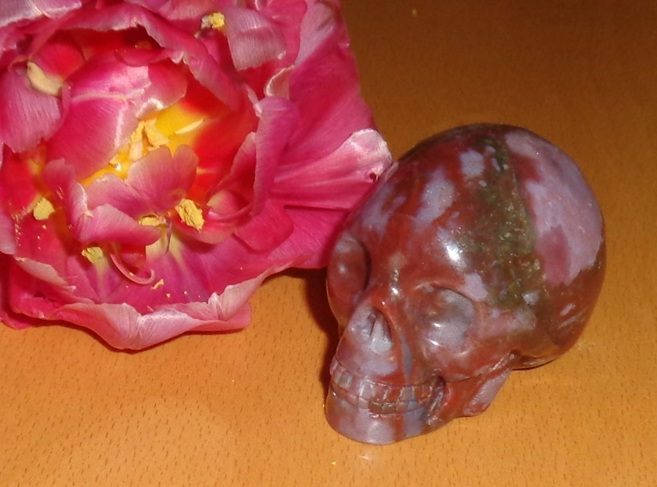 100 g indischer Achat Kristallschädel